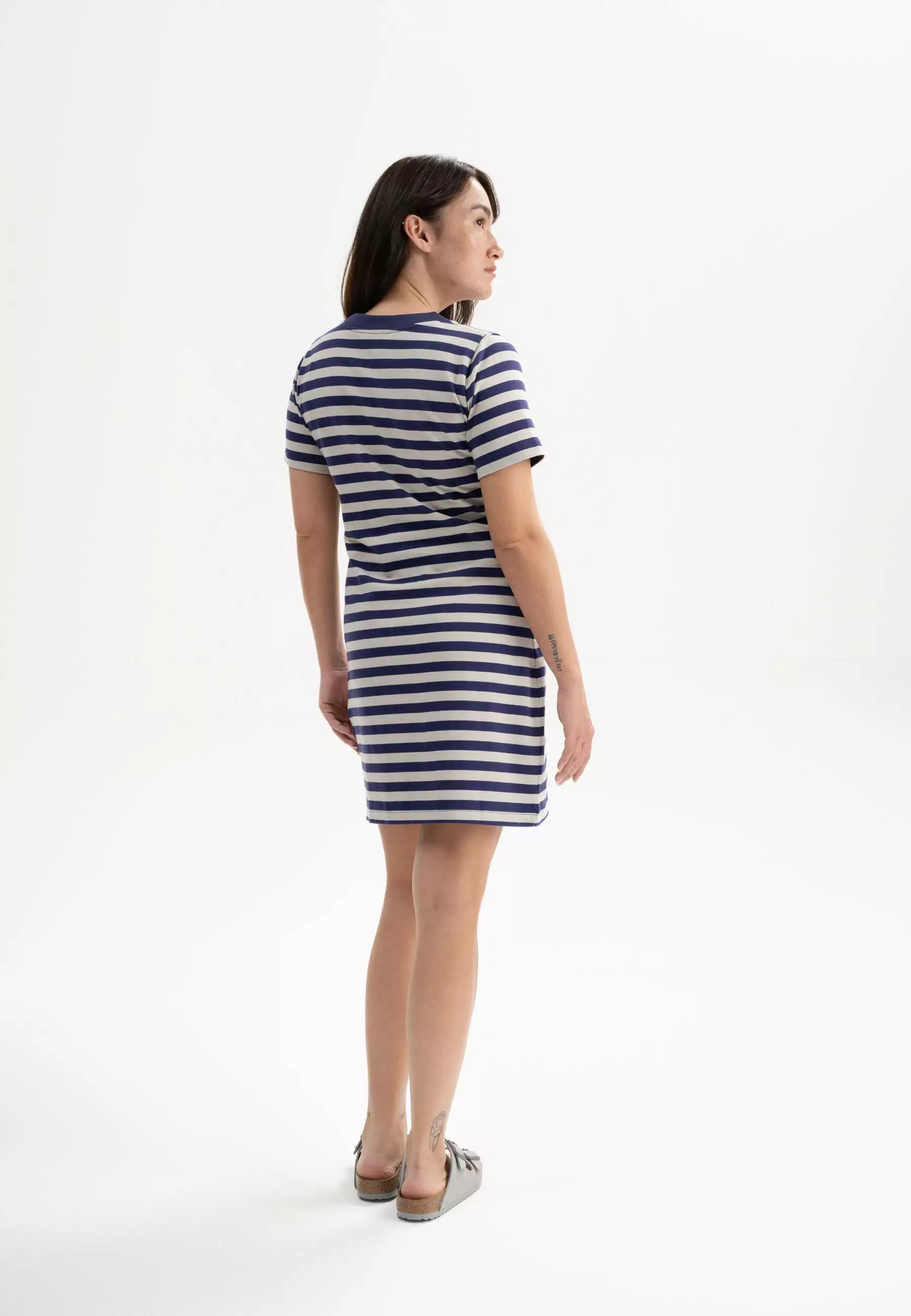 T-Shirt Kleid Modell: Shristhi GOTS