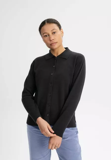 Feinstrick Cardigan Modell: Ulupi Feinstrick Cardigan Modell: Ulupi