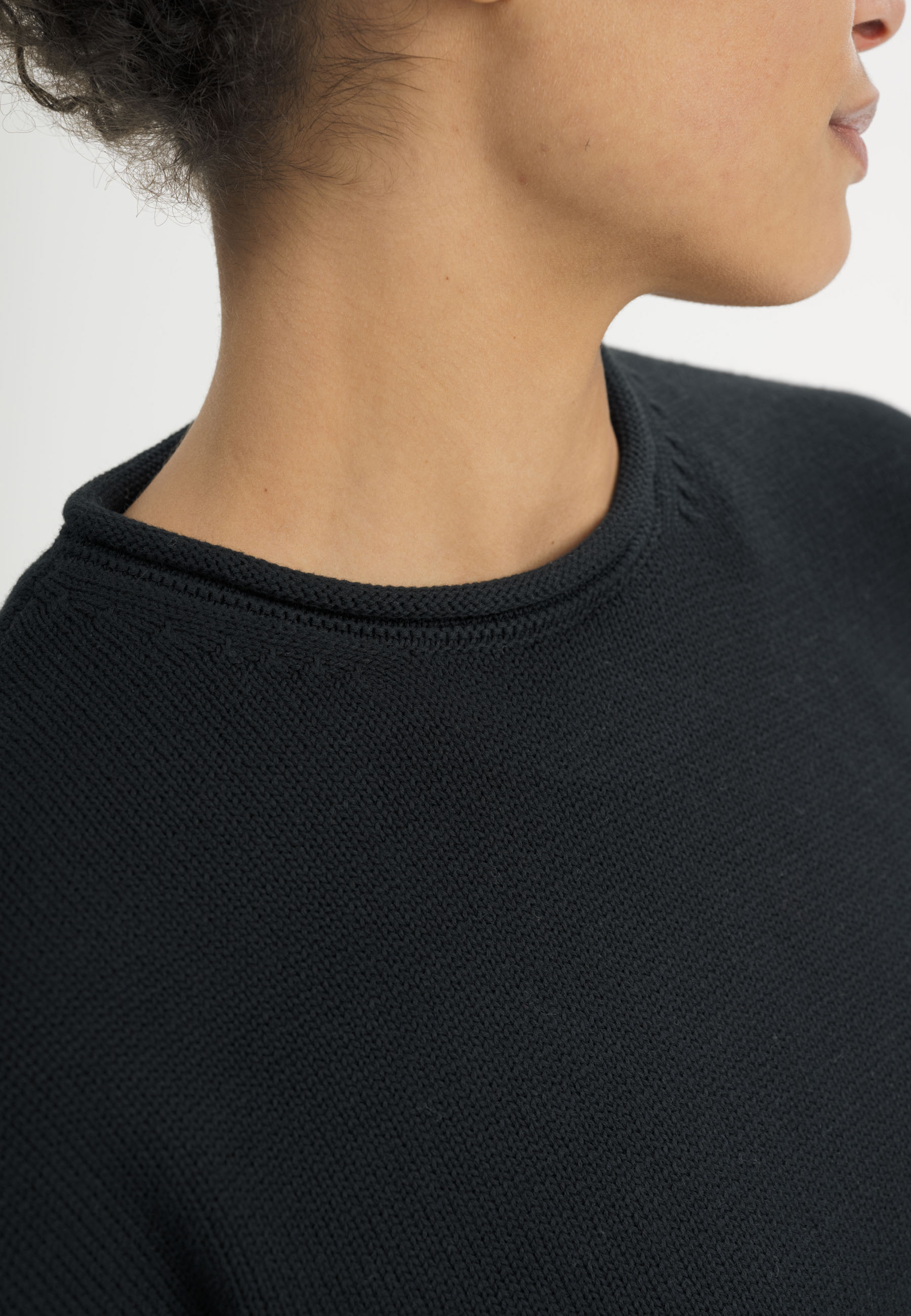 Rollsaum Strickpullover Modell: Geetha