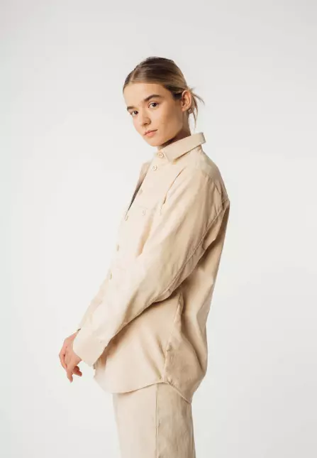 Cord Overshirt Modell: Jiya