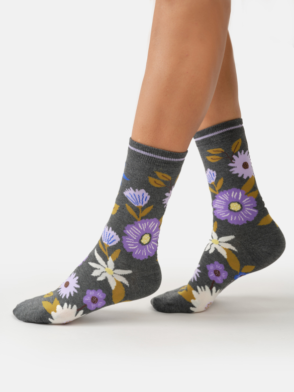 Socken Modell: Winter Floral