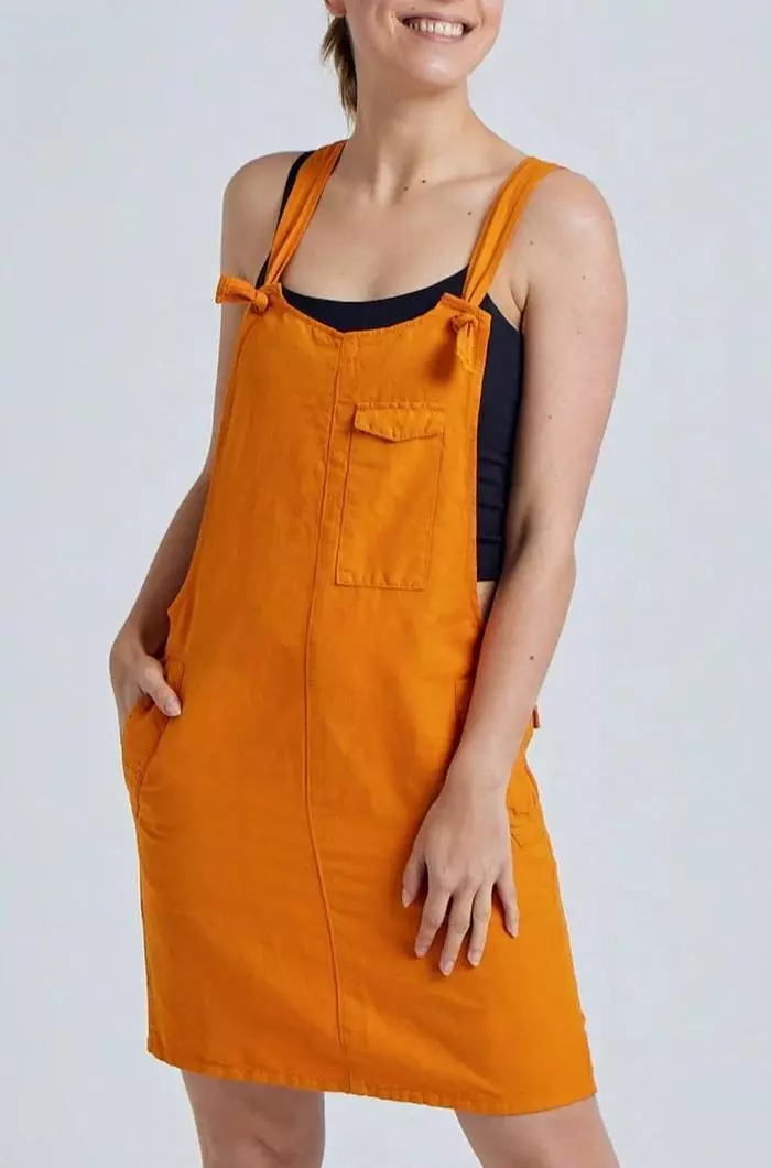 Latzkleid Modell: Peggy