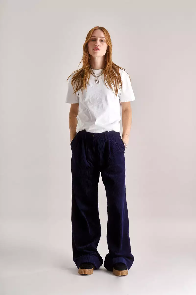 C1-CDY-21-LOLA-Trousers-Navy-3_800x.jpg Cord-Hose Modell: Lola