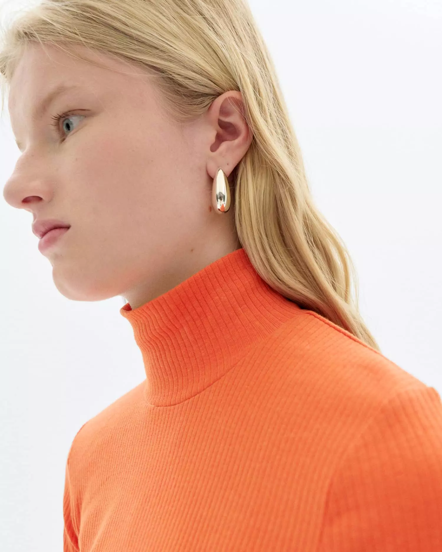 Hanf Longsleeve Modell: Aine
