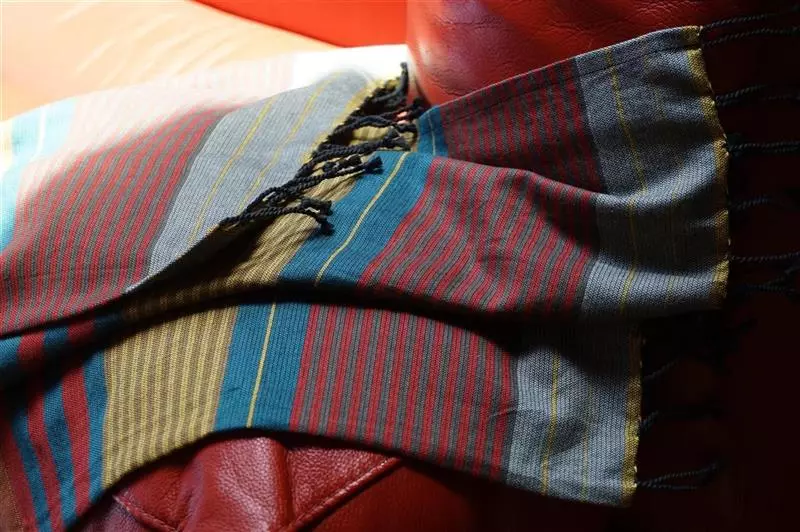 Karawan_Fouta_Eben_Redblue (6) Fouta EBENE