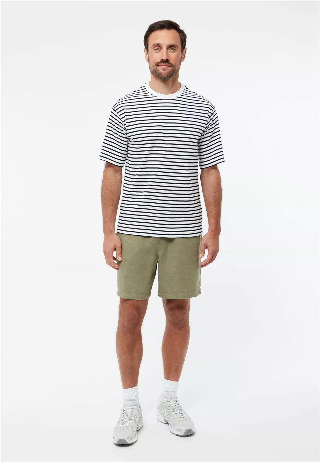 Leinen Shorts Modell: Laurin