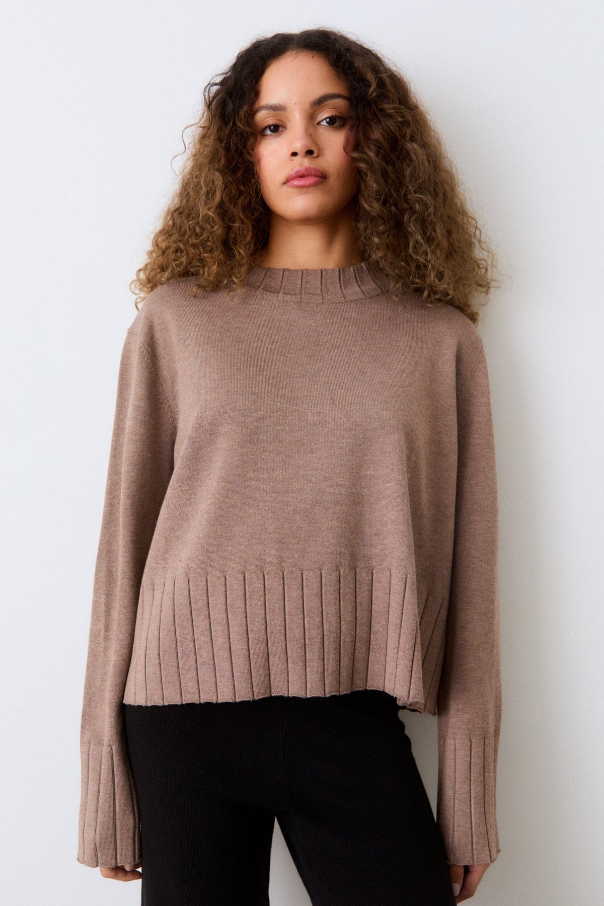 Bambus-Sweater Modell: Hay