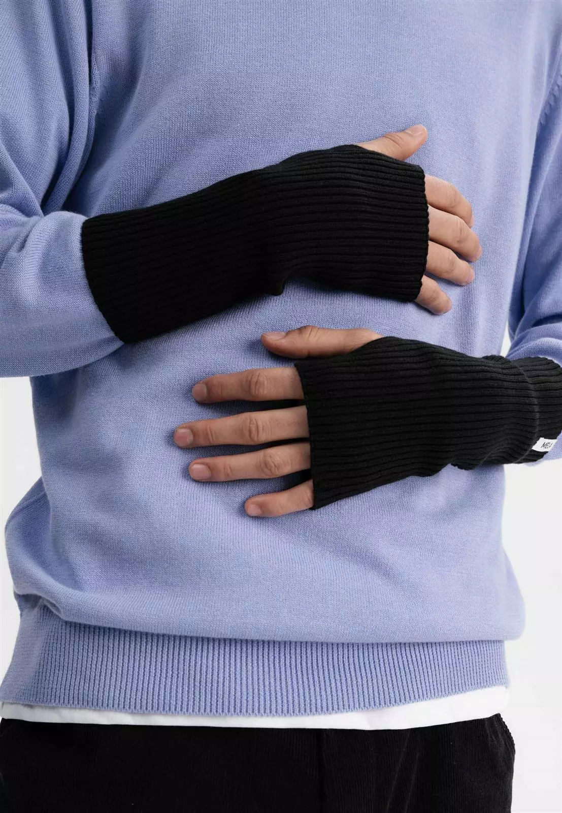 Dipta_wrist-warmers_men_black_01 Stulpen Modell: Dipta