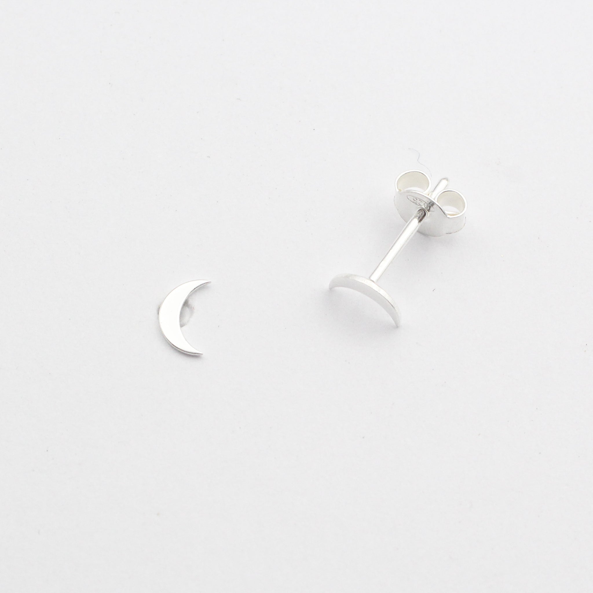 Stecker Half Moon