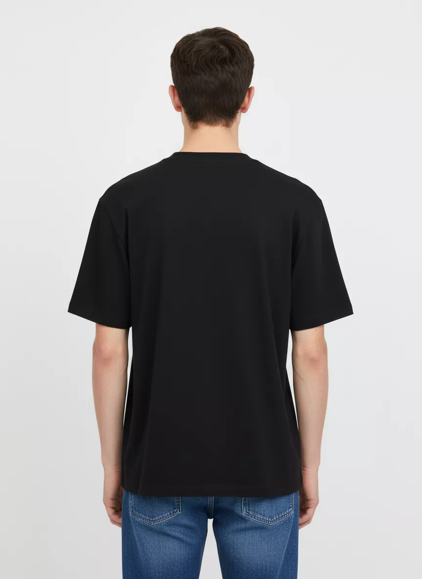 Besticktes T-Shirt