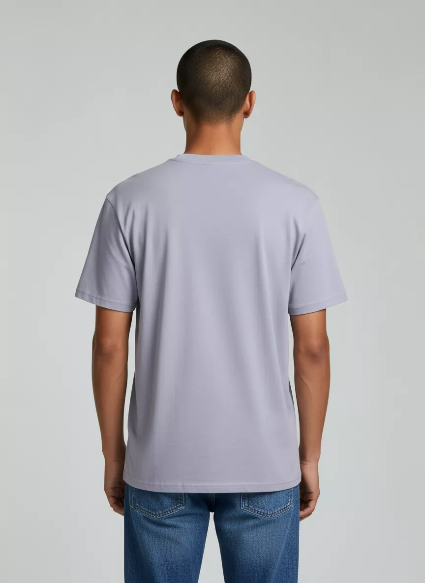 Besticktes T-Shirt