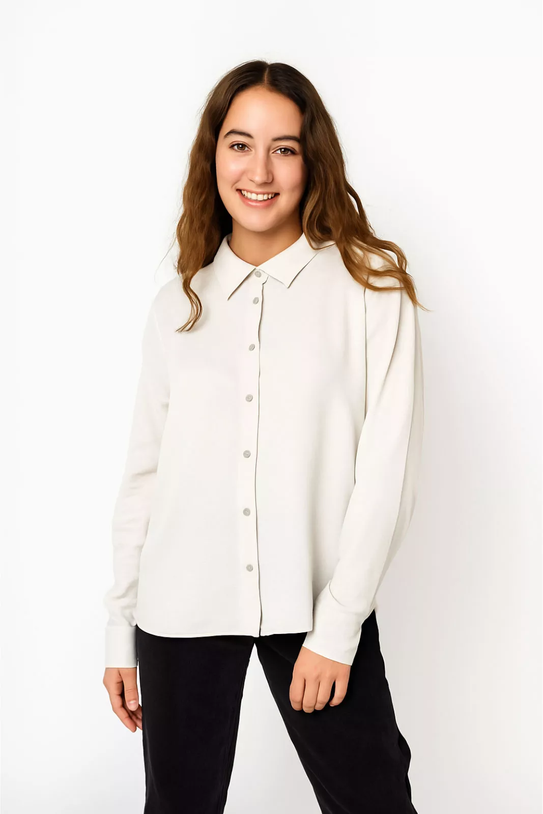 Ecovero Loose-Fit Bluse Modell: Simone