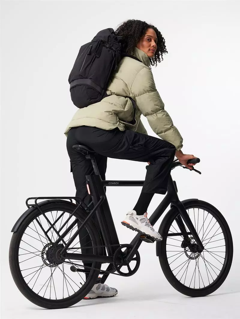 PPC-KOM-001-801S-pinqponq-Komut-Medium-Solid-Black-57_990x.jpg?v=1690893389.jpg.jpg Rucksack Modell: Komut Medium