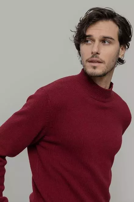 Screenshot 2025-10-15 at 10-33-30 Rollkragenpullover für Herren aus Kaschmir rot Clemente - Rifò.png Kaschmir Stehkragenpullover Modell: Clemente