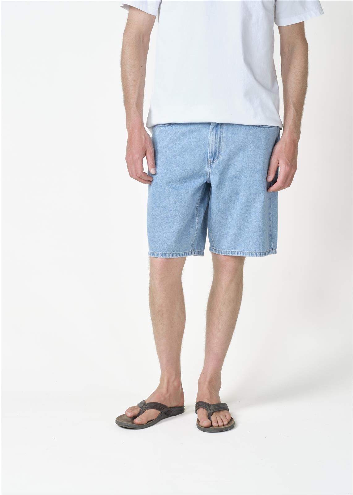 Jeans-Shorts Modell: Bastian