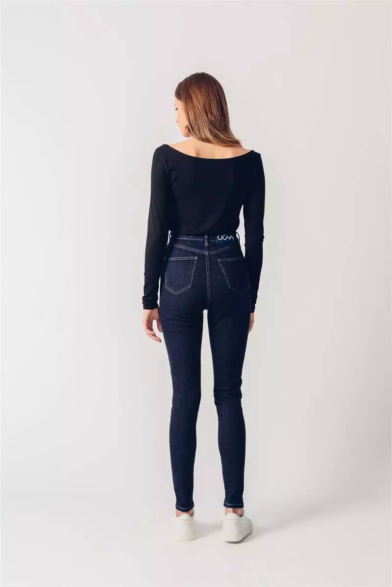 UCM_E-COMMERCE-3_1024x1024@2x Super Skinny Super High Waist Jeans Modell: Carrie