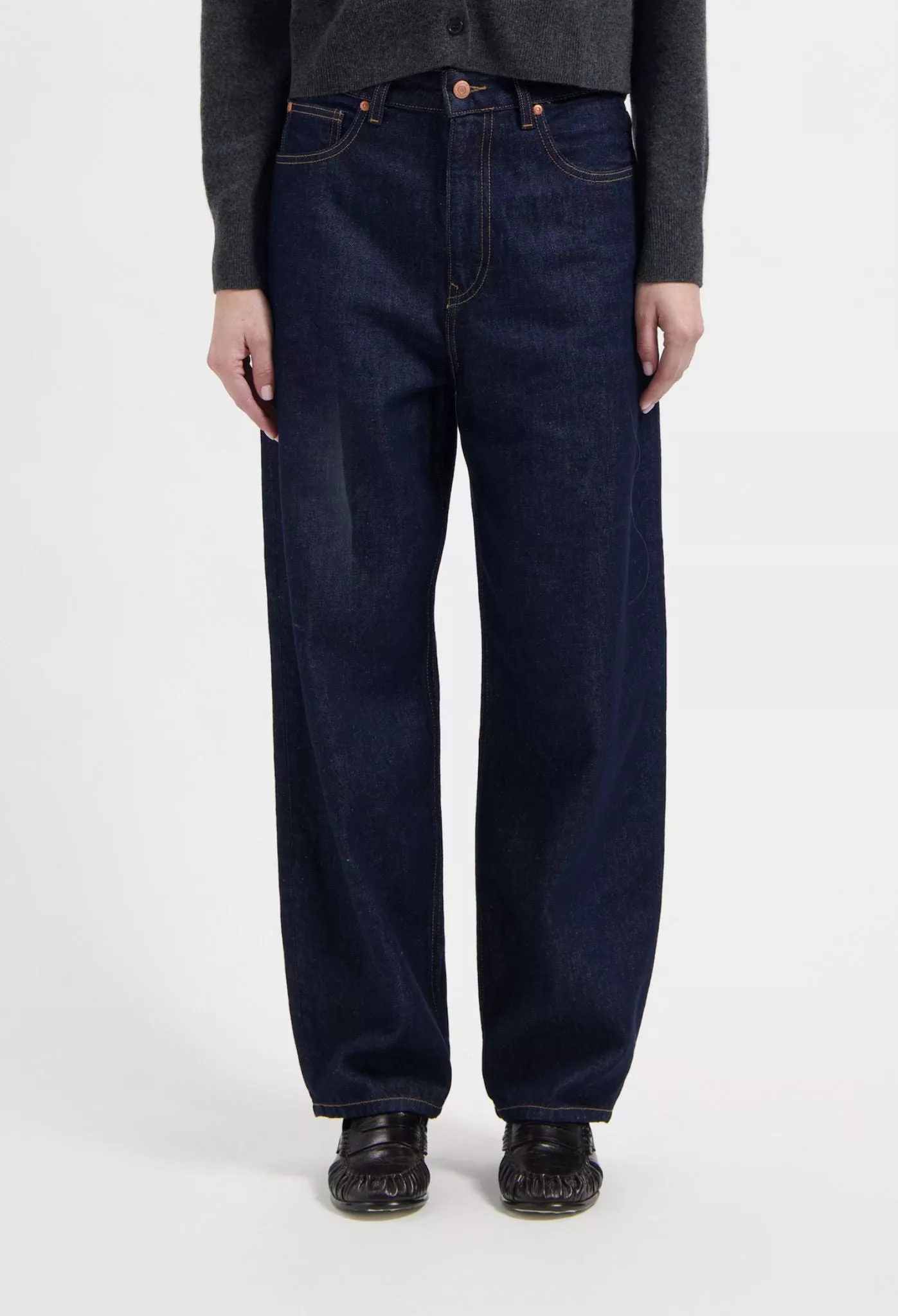 Barrel Fit Jeans Modell: Brooke