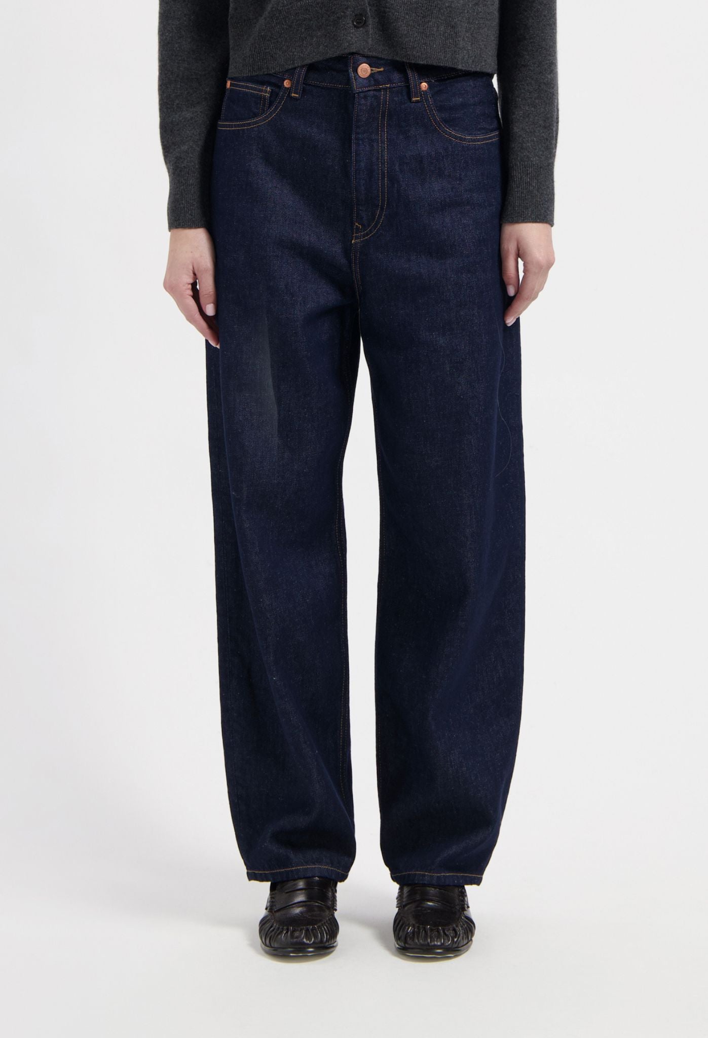 Barrel Fit Jeans Modell: Brooke