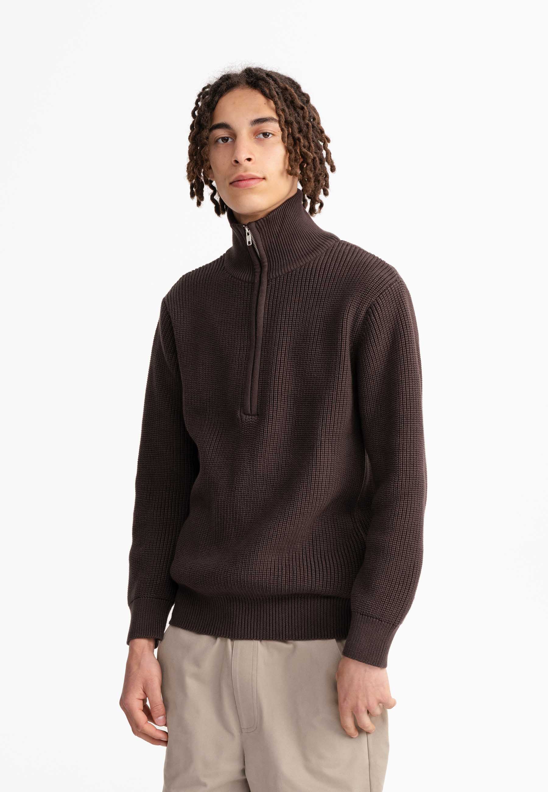 Rollkragen-Pullover Modell: Udai GOTS