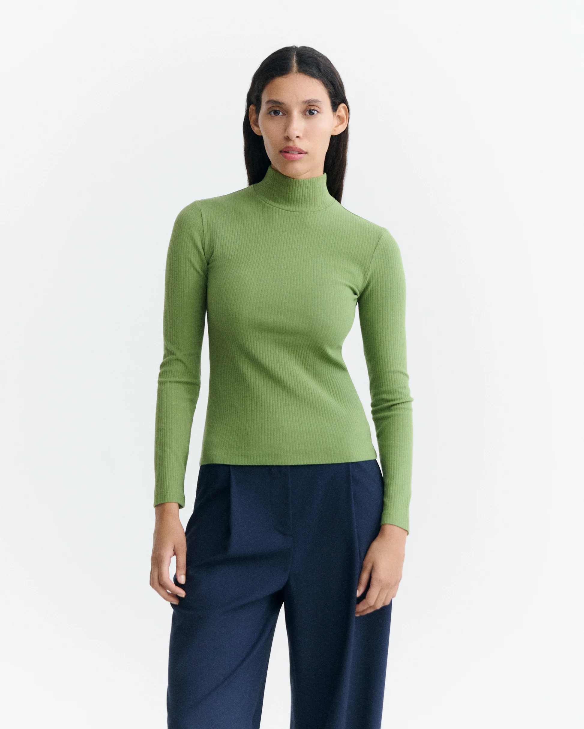 Rip Longsleeve Modell: Aine GOTS