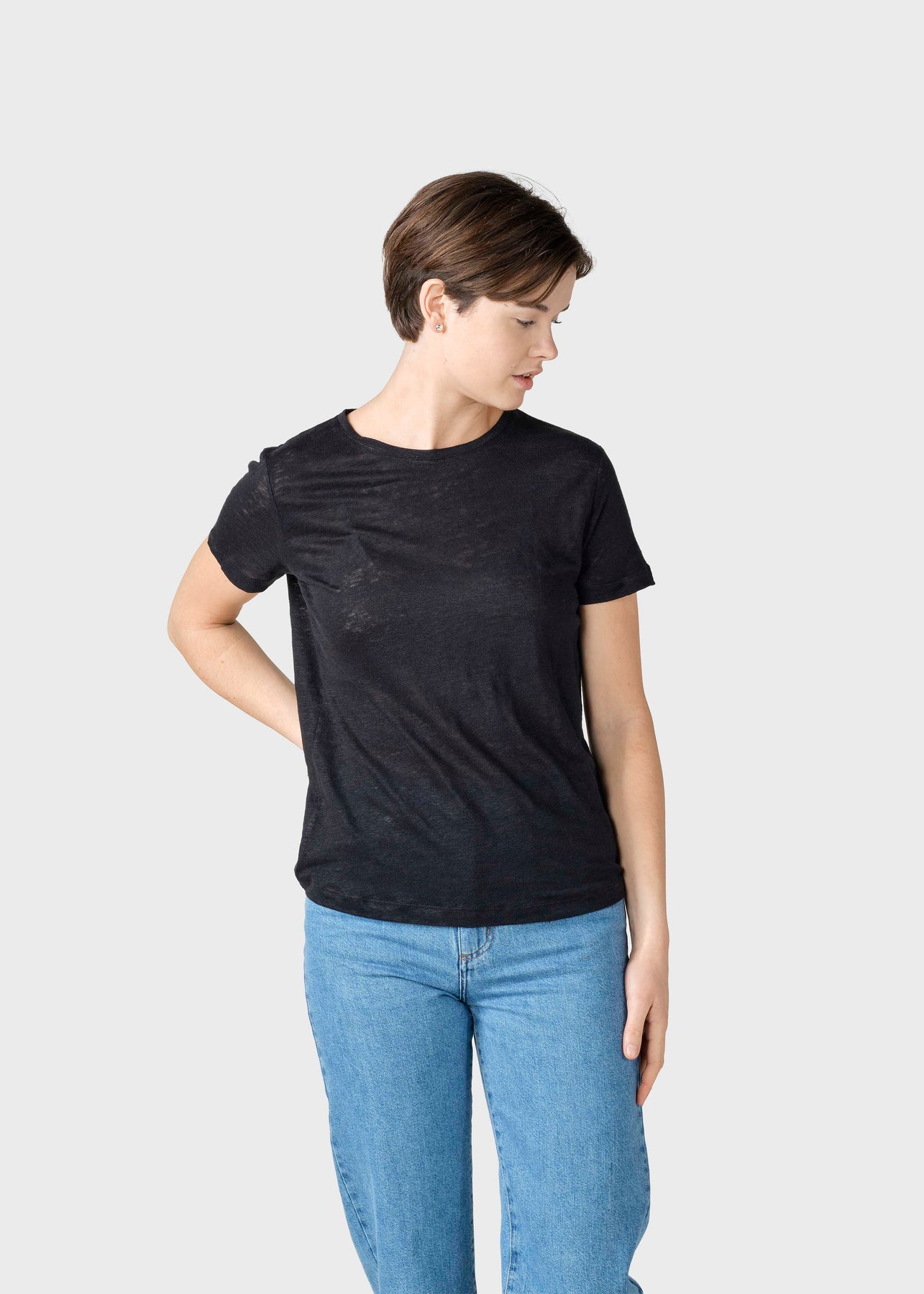 Leinen T-Shirt Modell: Rikke