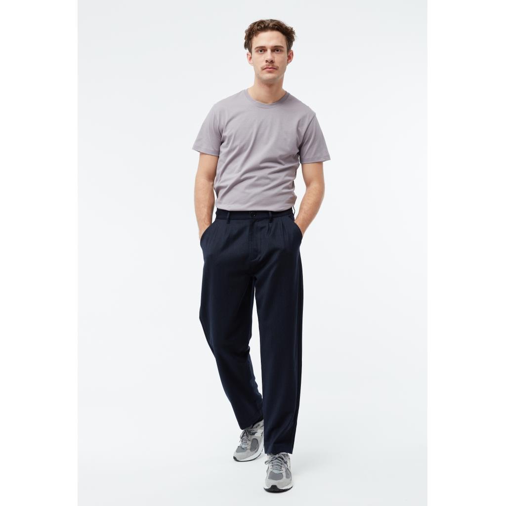 Wollhose Modell: Lorenz