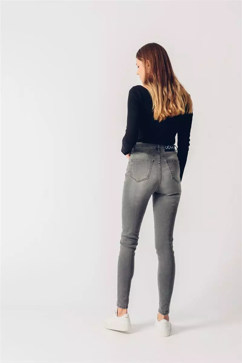UCM_E-COMMERCE-16_1024x1024@2x Super Skinny Super High Waist Jeans Modell: Carrie