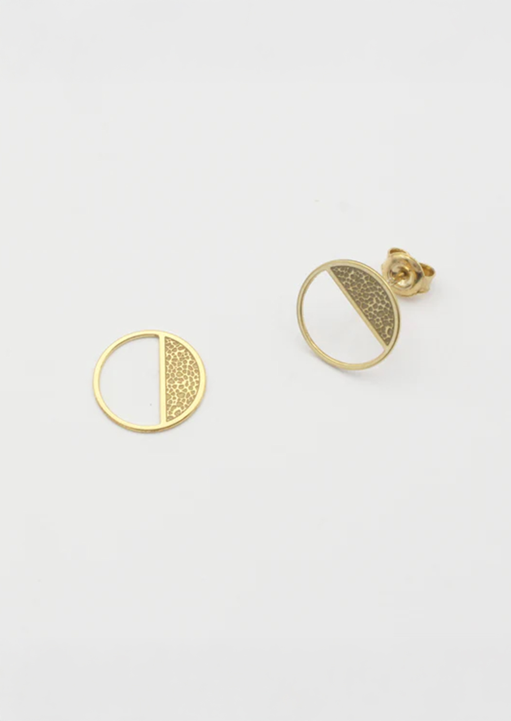 Stecker Half Moon