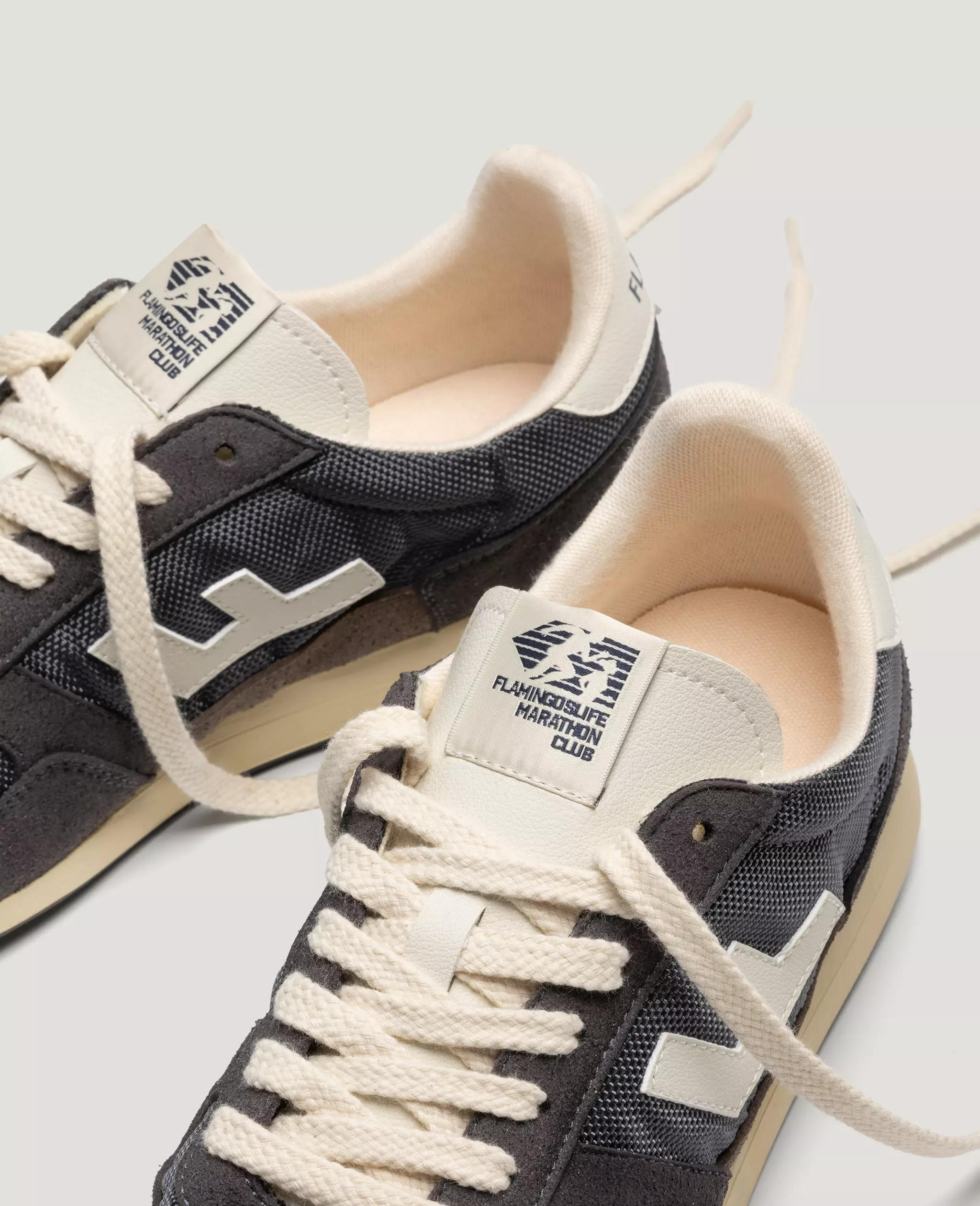 Sneaker Modell: Marathon Club Anthracite 37