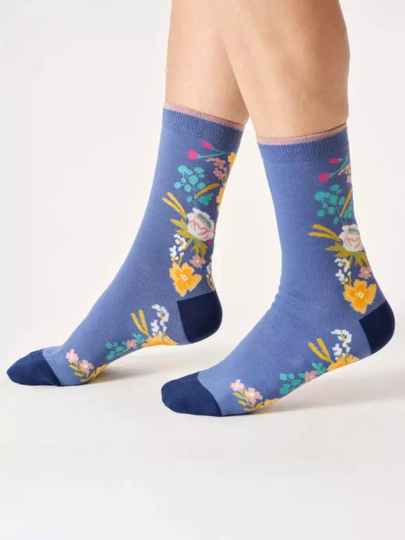 Socken Modell: Climbing Floral