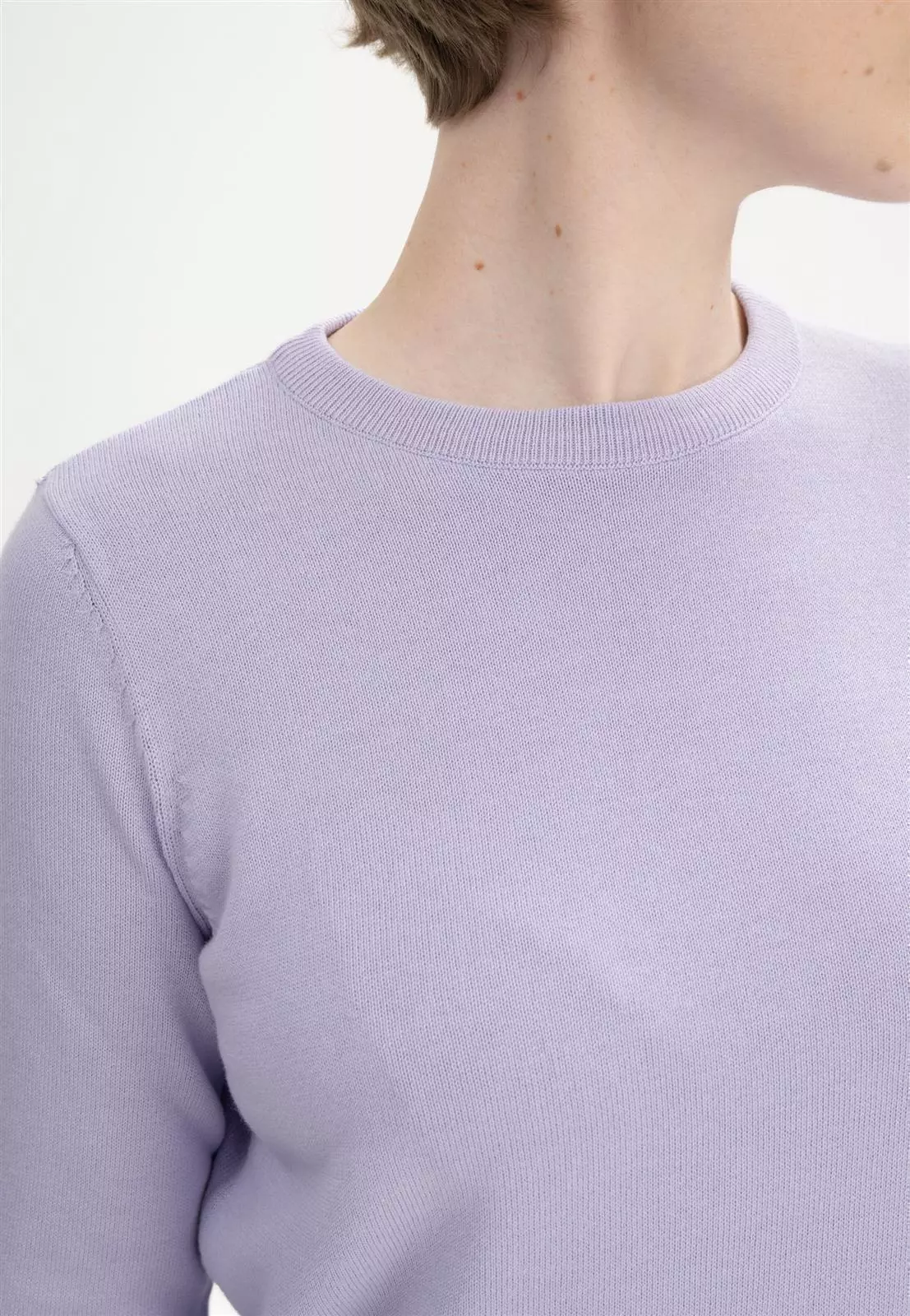 Dhana_Fine-Knit-Jumper_crocus_04.jpg Pullover Modell: Dhana GOTS