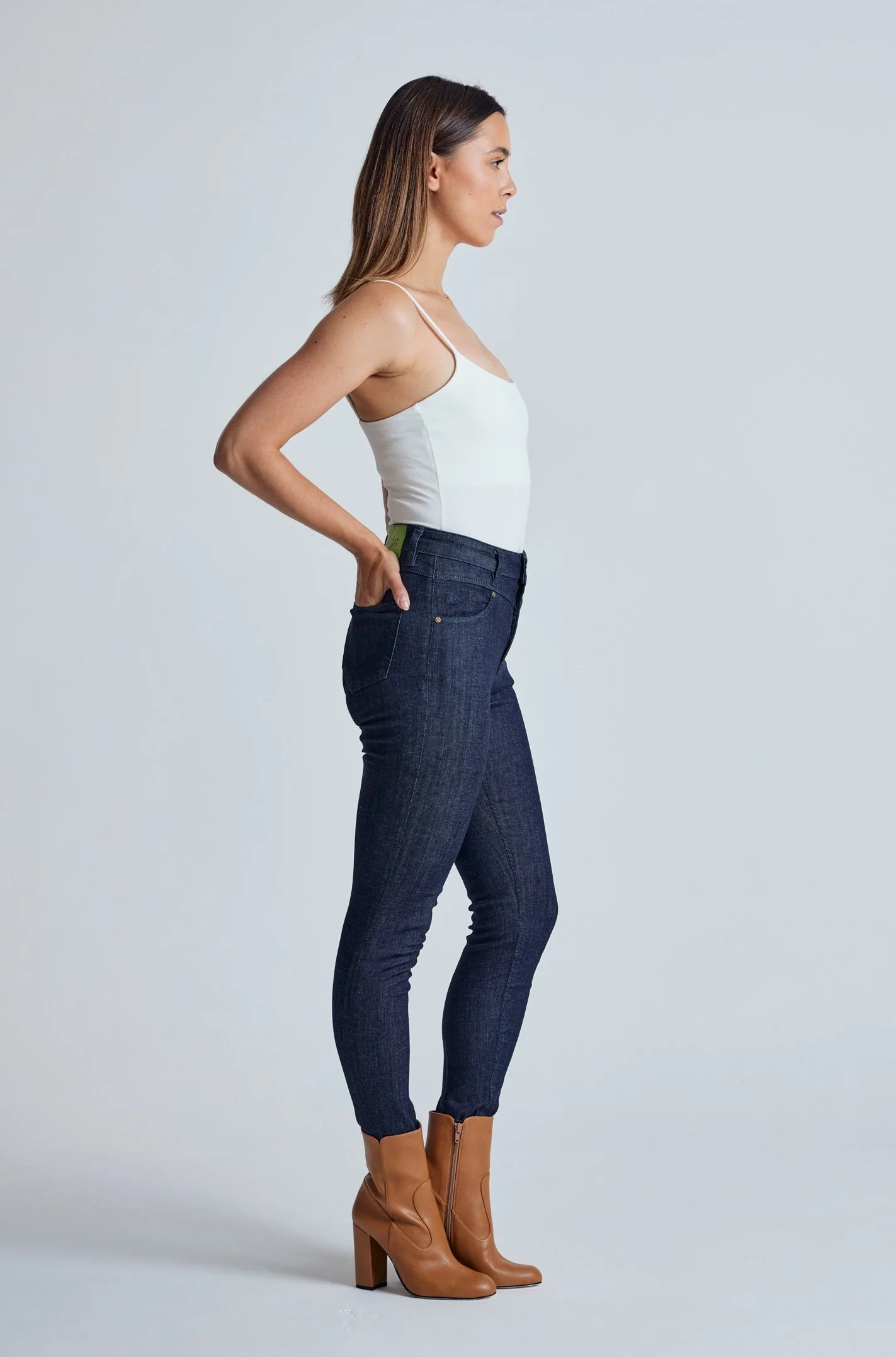 NINA-DEEP-SEA-SIDE_3000x.webp High Waist Skinny Jeans Modell: Nina