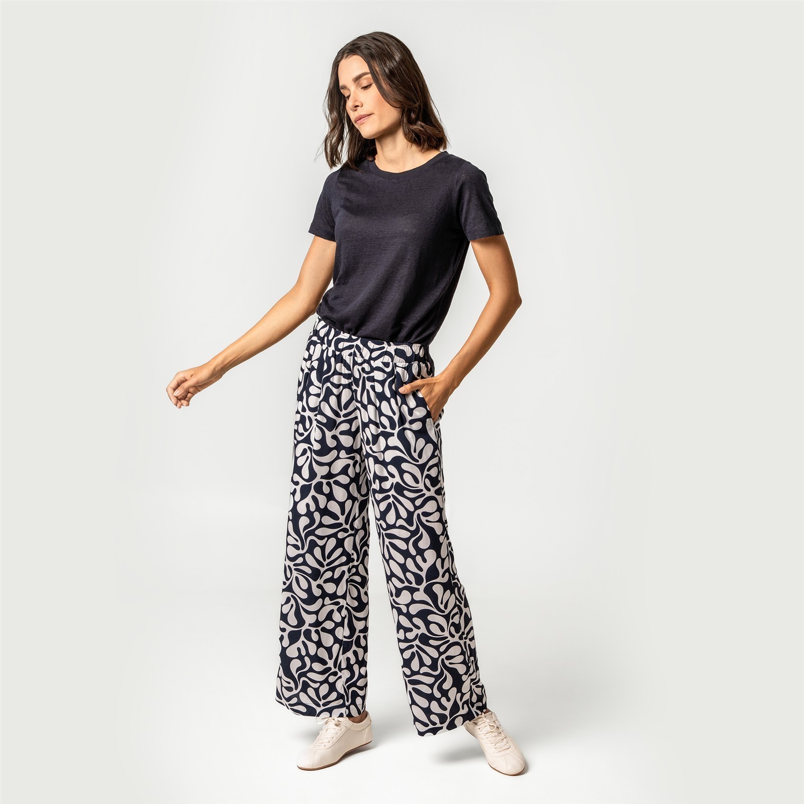 Ecovero Hose Modell: Malou