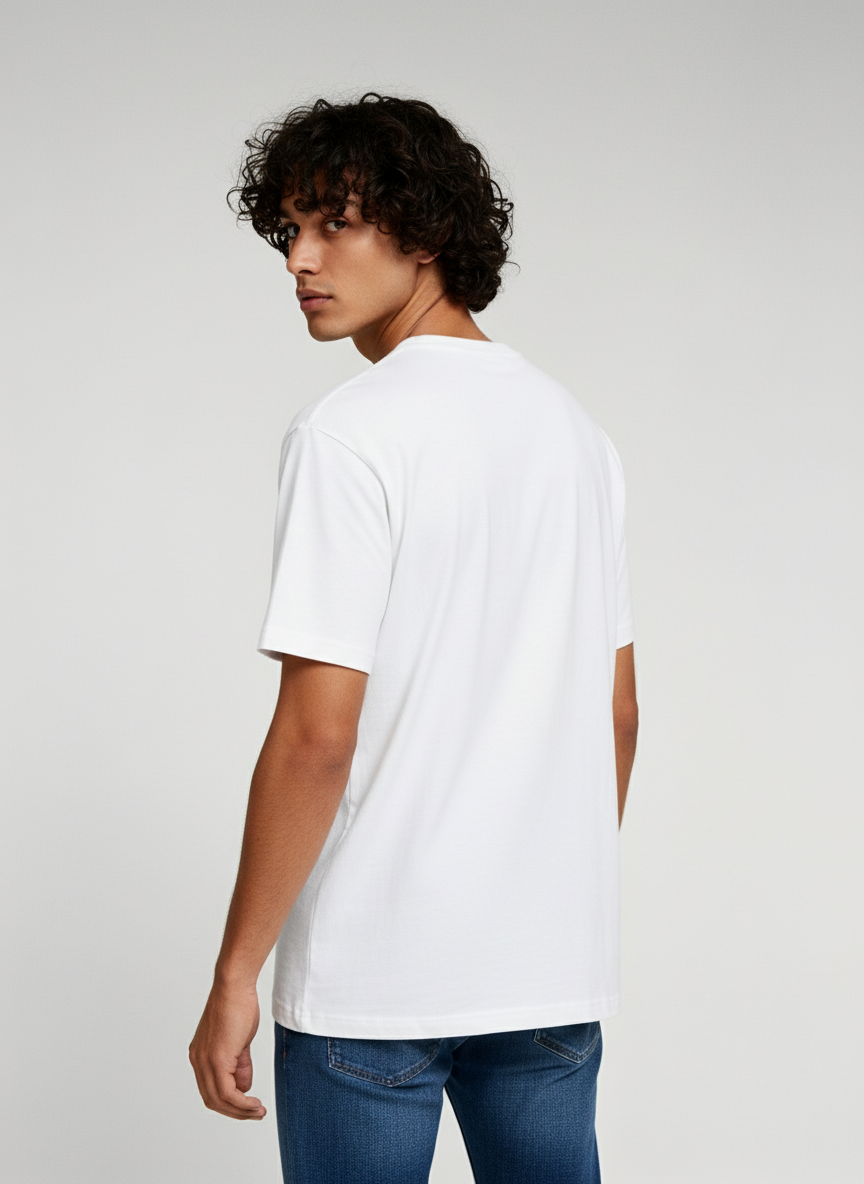 Besticktes T-Shirt