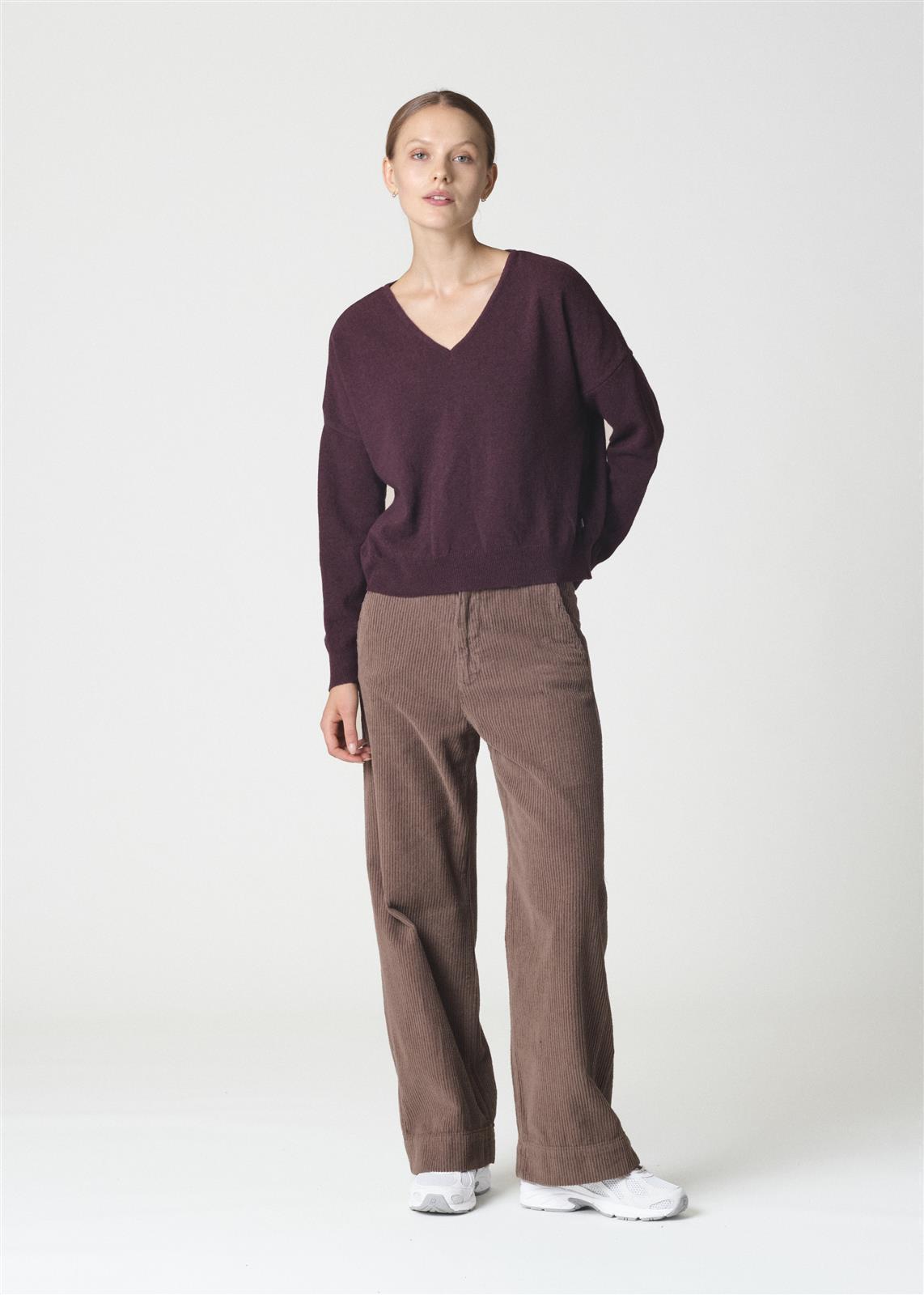 Merino Strickpullover mit V-Ausschnitt Modell: Vanessa