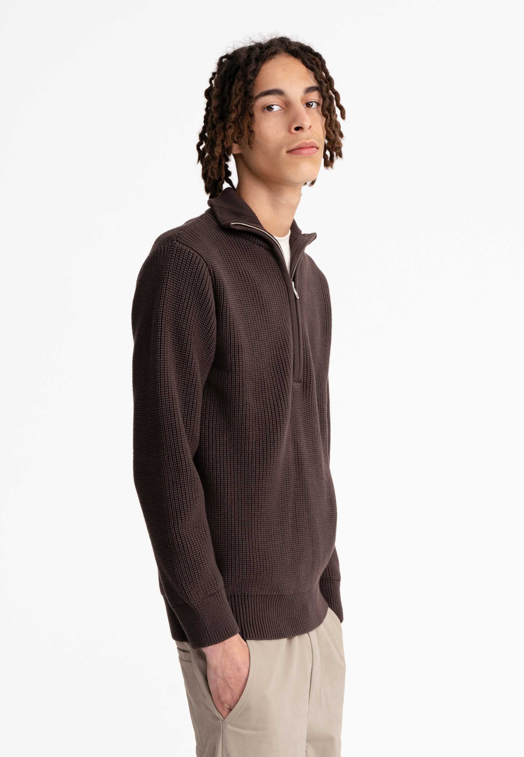 Rollkragen-Pullover Modell: Udai GOTS