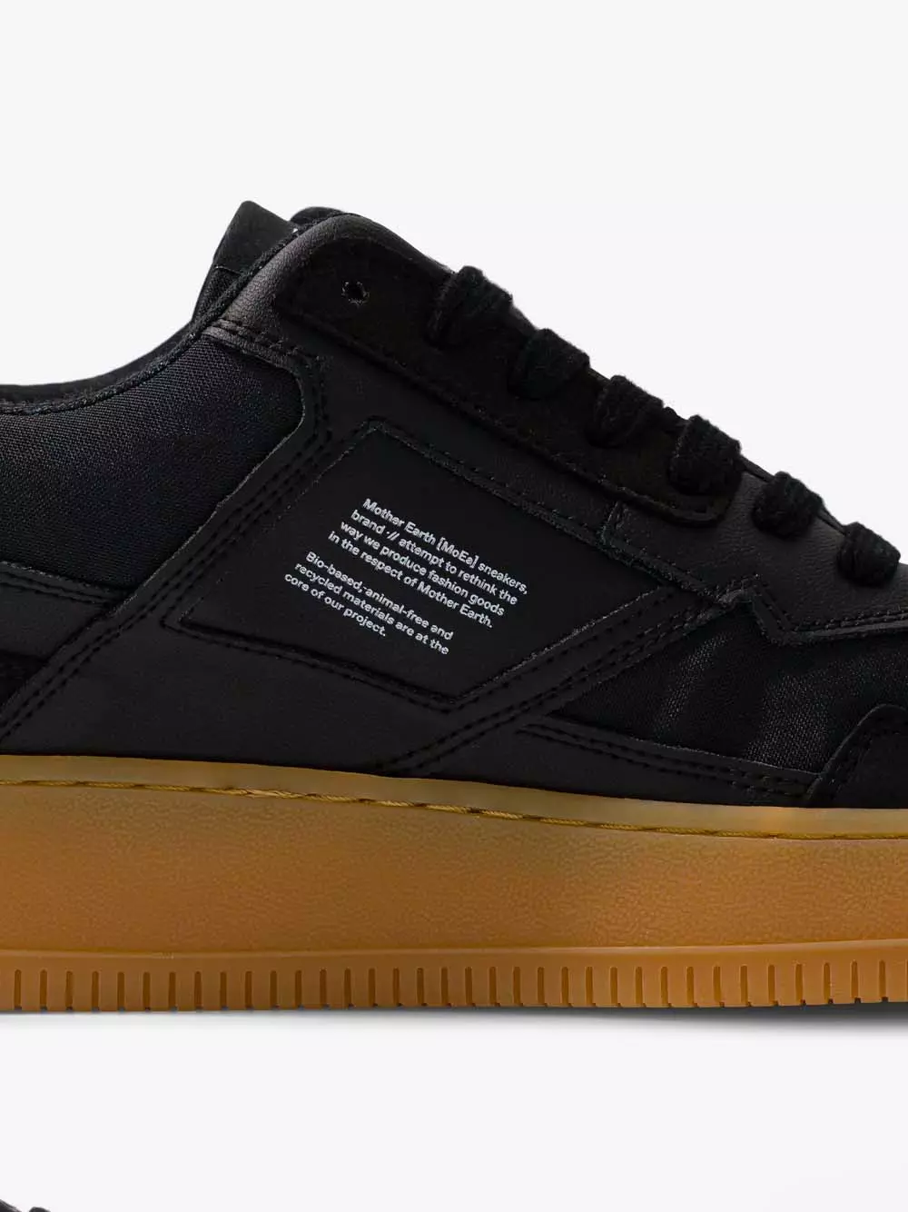 P221110135658-detail2-RAW-1.jpg Sneaker Modell: GEN1