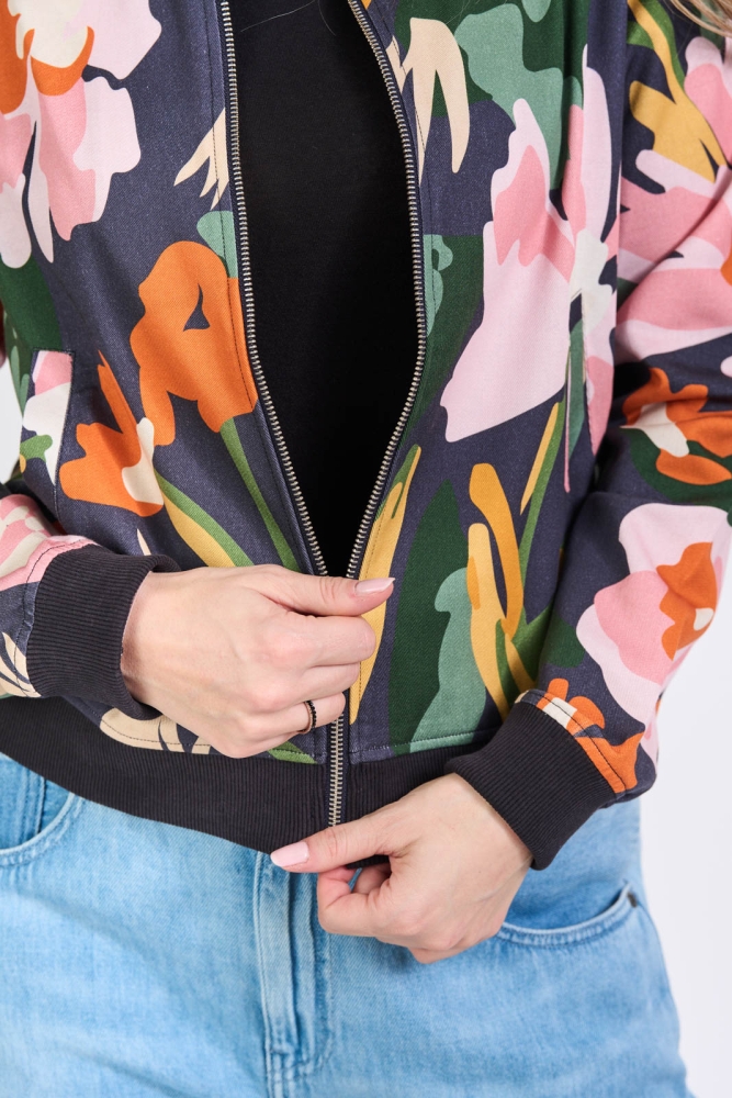 Ecovero Collegejacke Modell: Marry