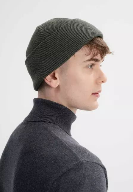 Himmat-Fine-Knit-Beanie-men-green-blend-01 Feinstrick-Mütze Modell: Himmat GOTS