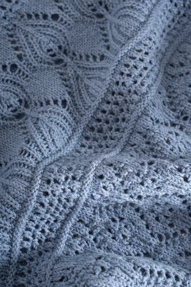 Strickmuster T-Shirt Modell: Neda