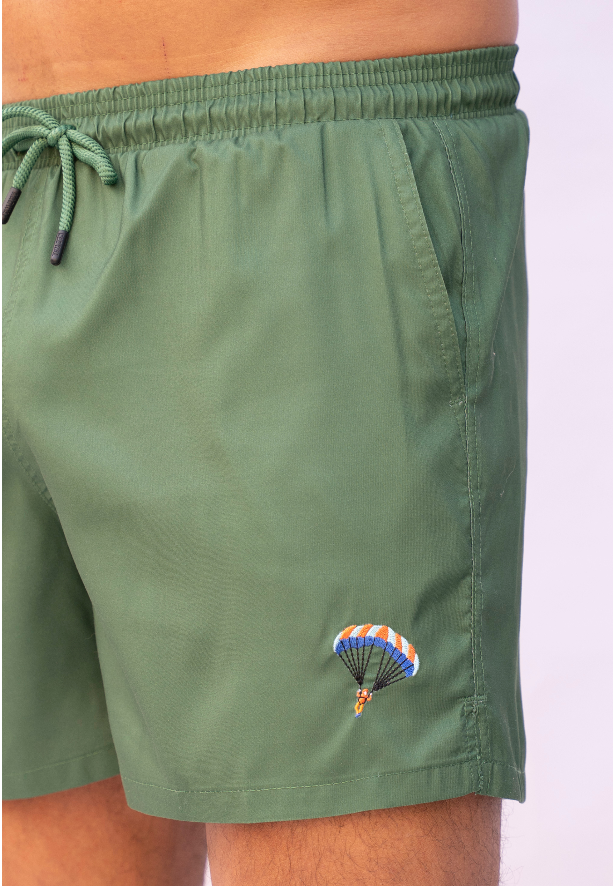 Badehose mit kleinem Motiv