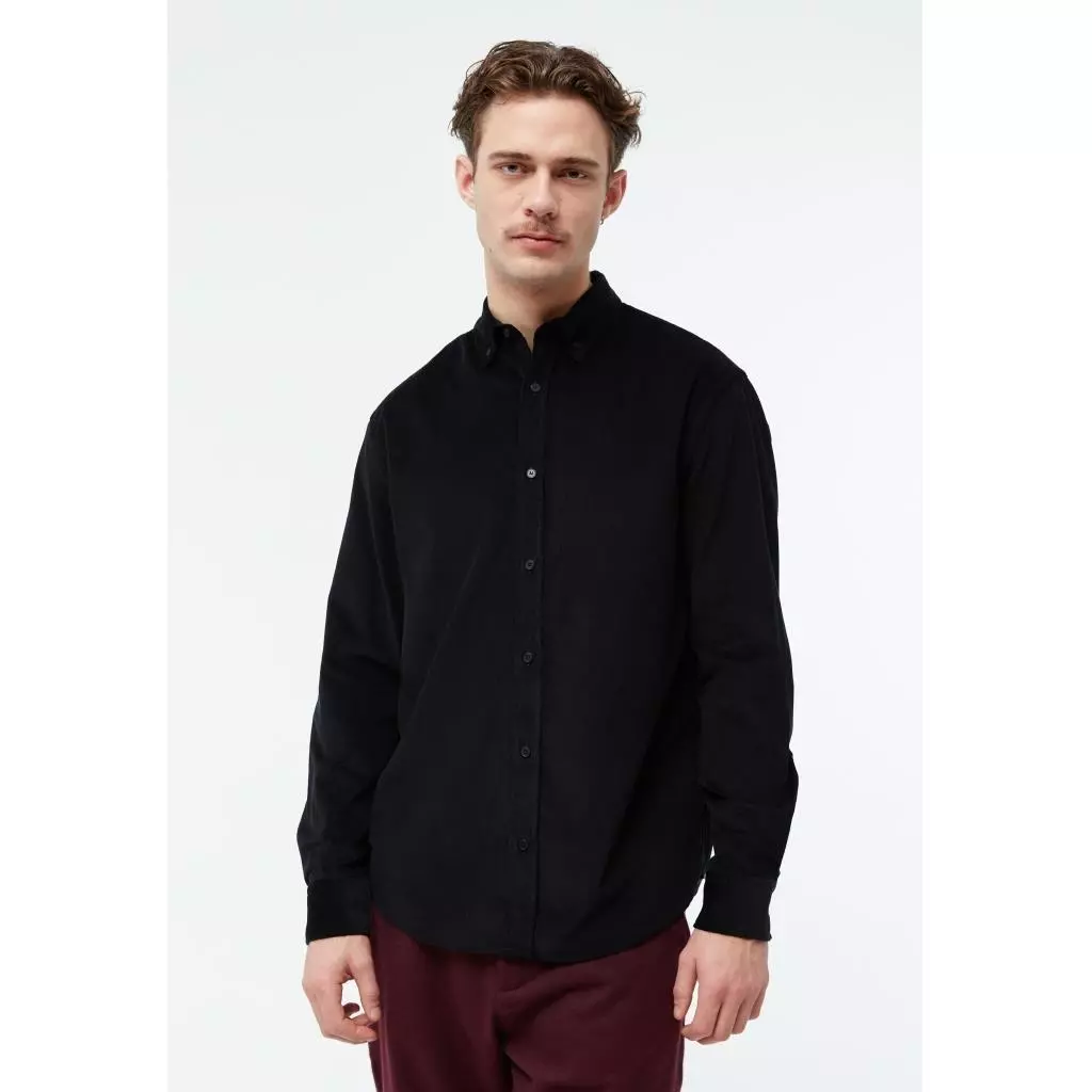 1024x1024-8d5813569866a1510f3d9be329a36610 Cordhemd Modell: Fabio