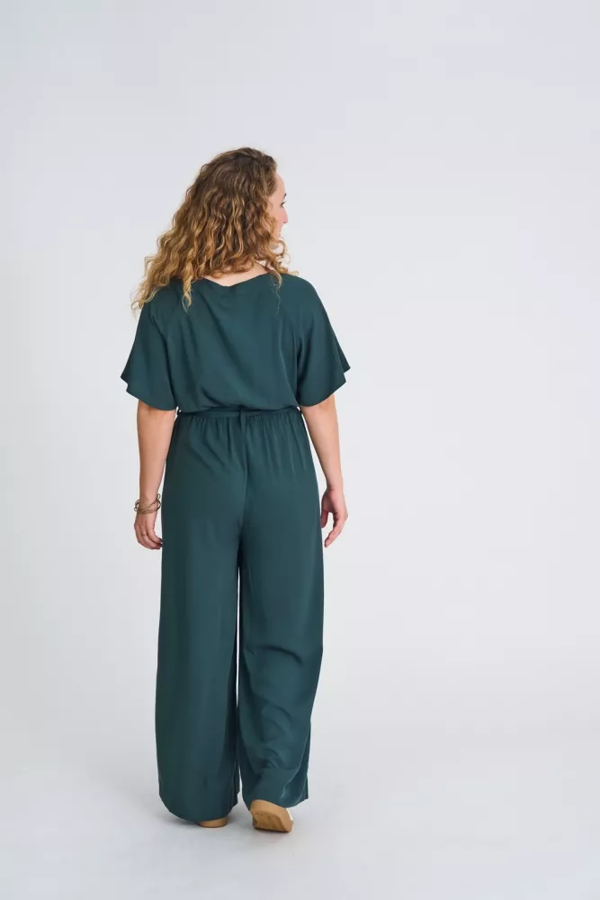 Ecovero Jumpsuit Modell: Thea