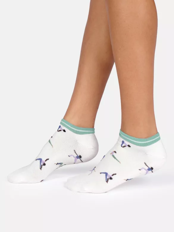 Socken Modell: Yoga Poses