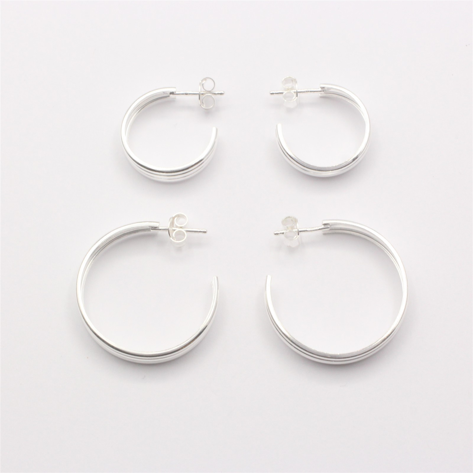 Stecker Modell: Three Lines Hoop