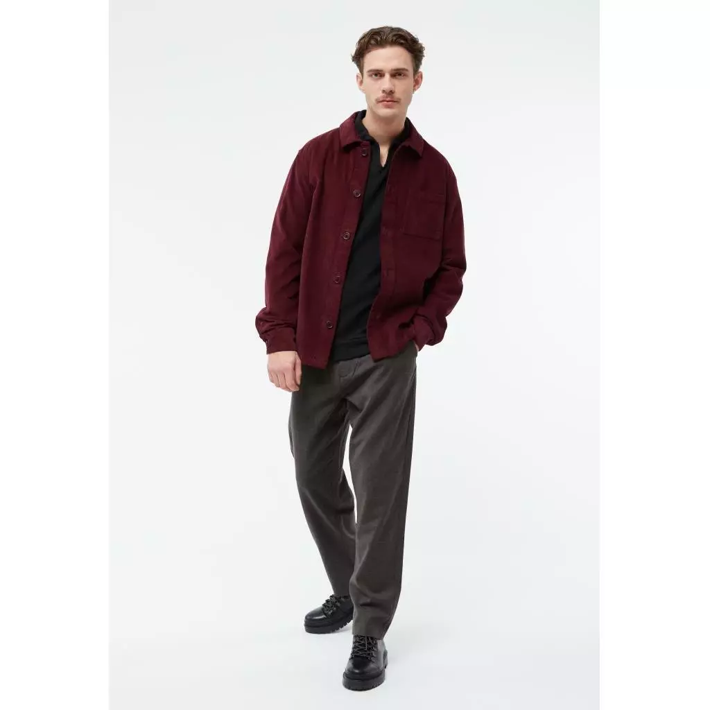 Cord-Overshirt Modell: Curt