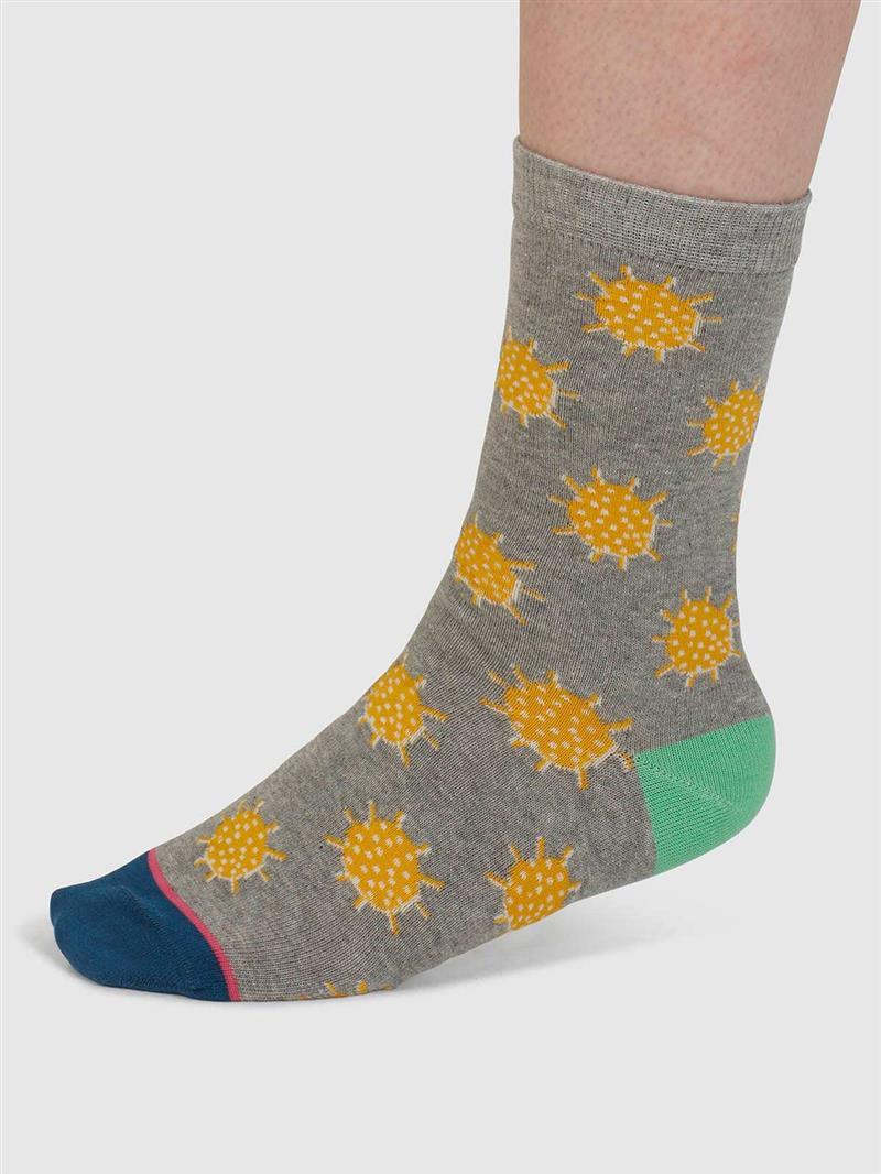 Socken Modell: Oriane Weather