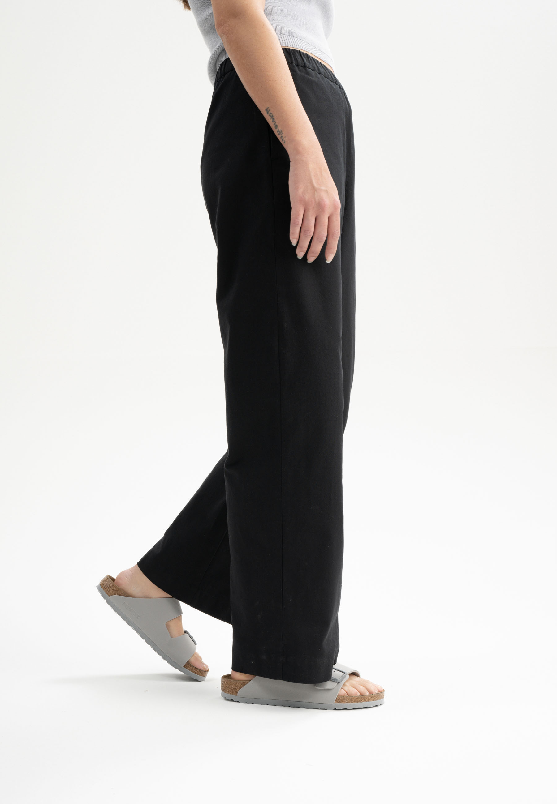 Krepp Stoffhose Modell: Turvi