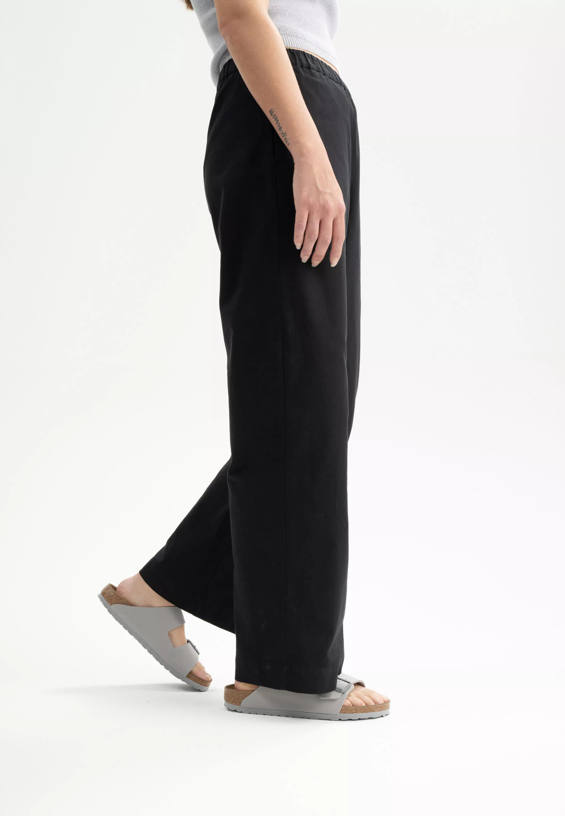 Krepp Stoffhose Modell: Turvi