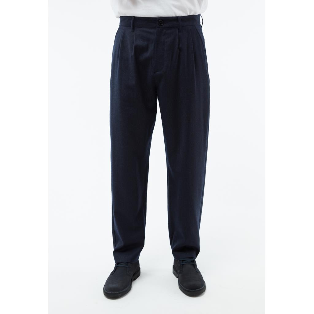 Wollhose Modell: Lorenz